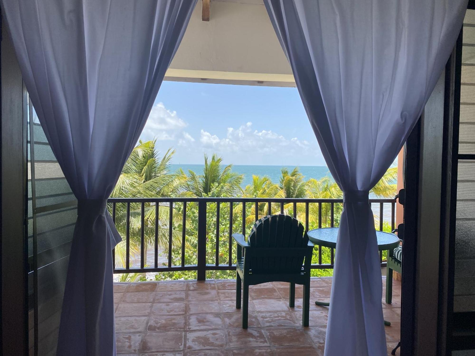 Tranquility Beach Suites Placencia Quarto foto